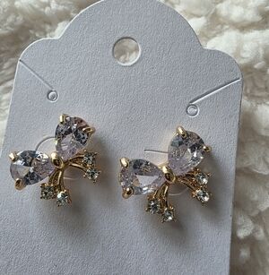 Elegant Gold and Cubic Zirconia Bow Earrings